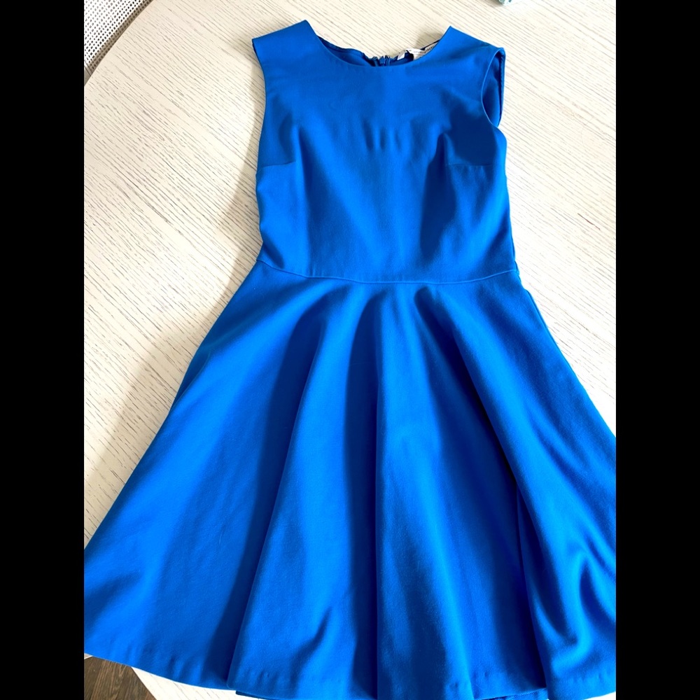 DVF blue sleeveless dress